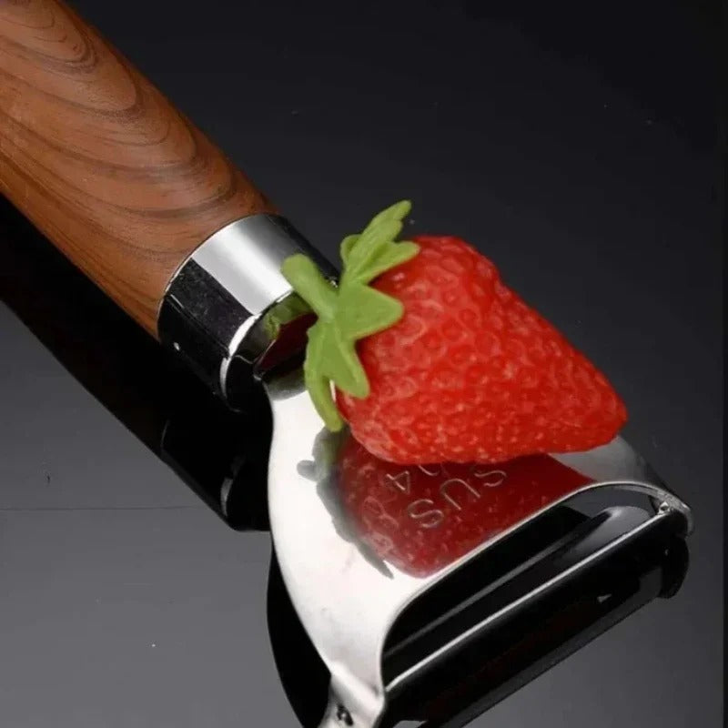 Épluche-Légumes en Bois