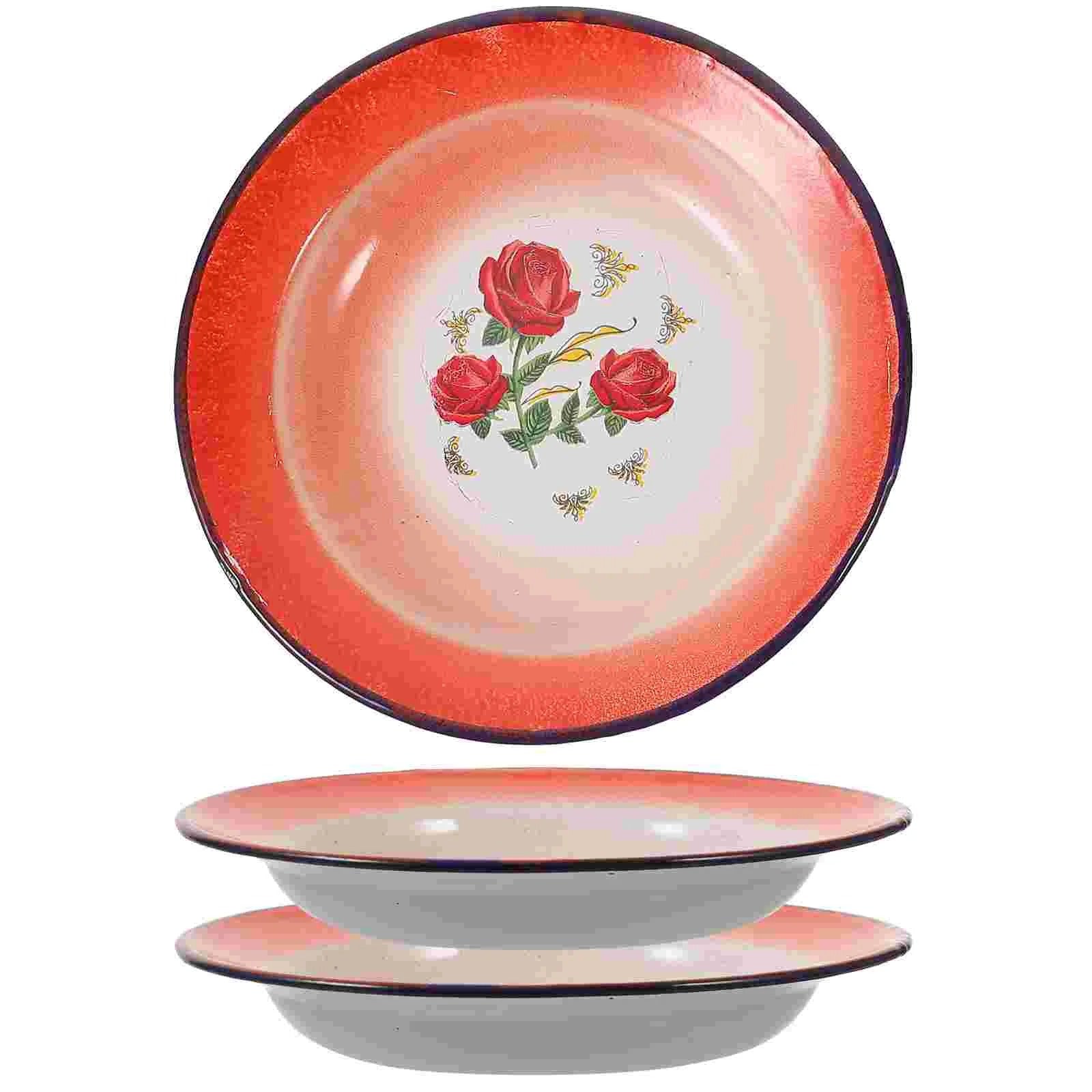 3-assiettes-en-émail