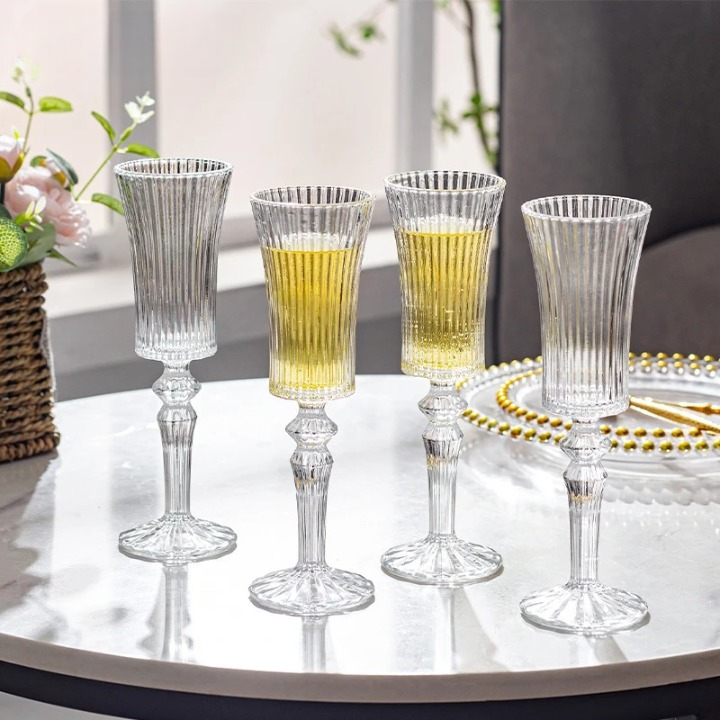 4 Verres à Champagne